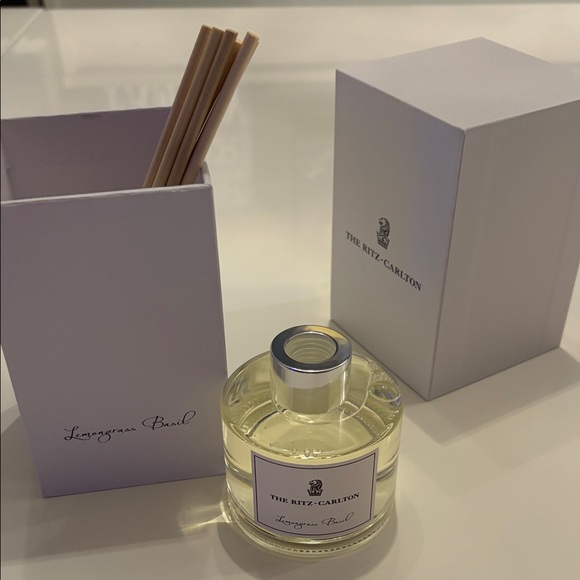 The Ritz-Carlton Diffuser - Picture 4 of 5